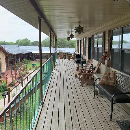 Diamond H Lodge B&Bバンディアラ エクステリア 写真